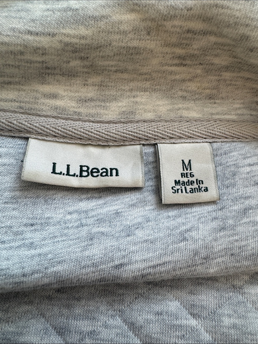 L.L. Bean Light Gray Quilted full zip sweatshirt, size medium - Picture 5 of 12